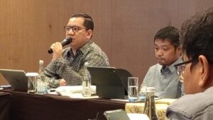 Ikhsan Utama, Ekonomi Senior Departemen Kebijakan Ekonomi dan Moneter Bank Indonesia