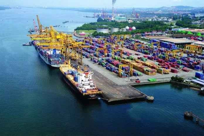 ilustrasi sektor maritim