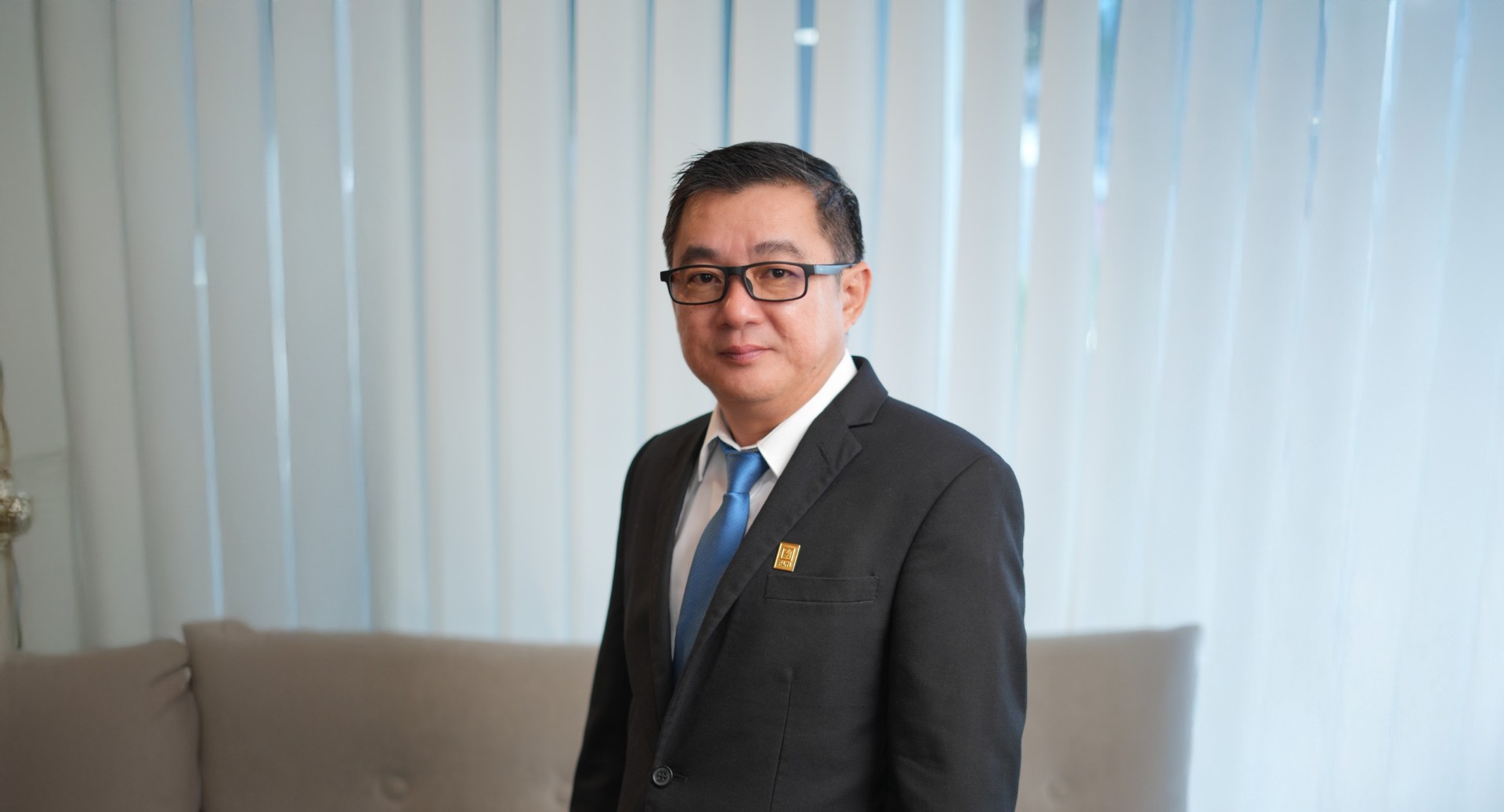 Direktur Utama PT PLN Batam, Kwin Fo