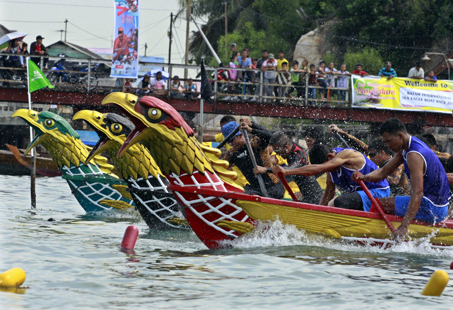 Ilustrasi Sea Eagle Boat Race Ilustrasi Sea Eagle Boat Race