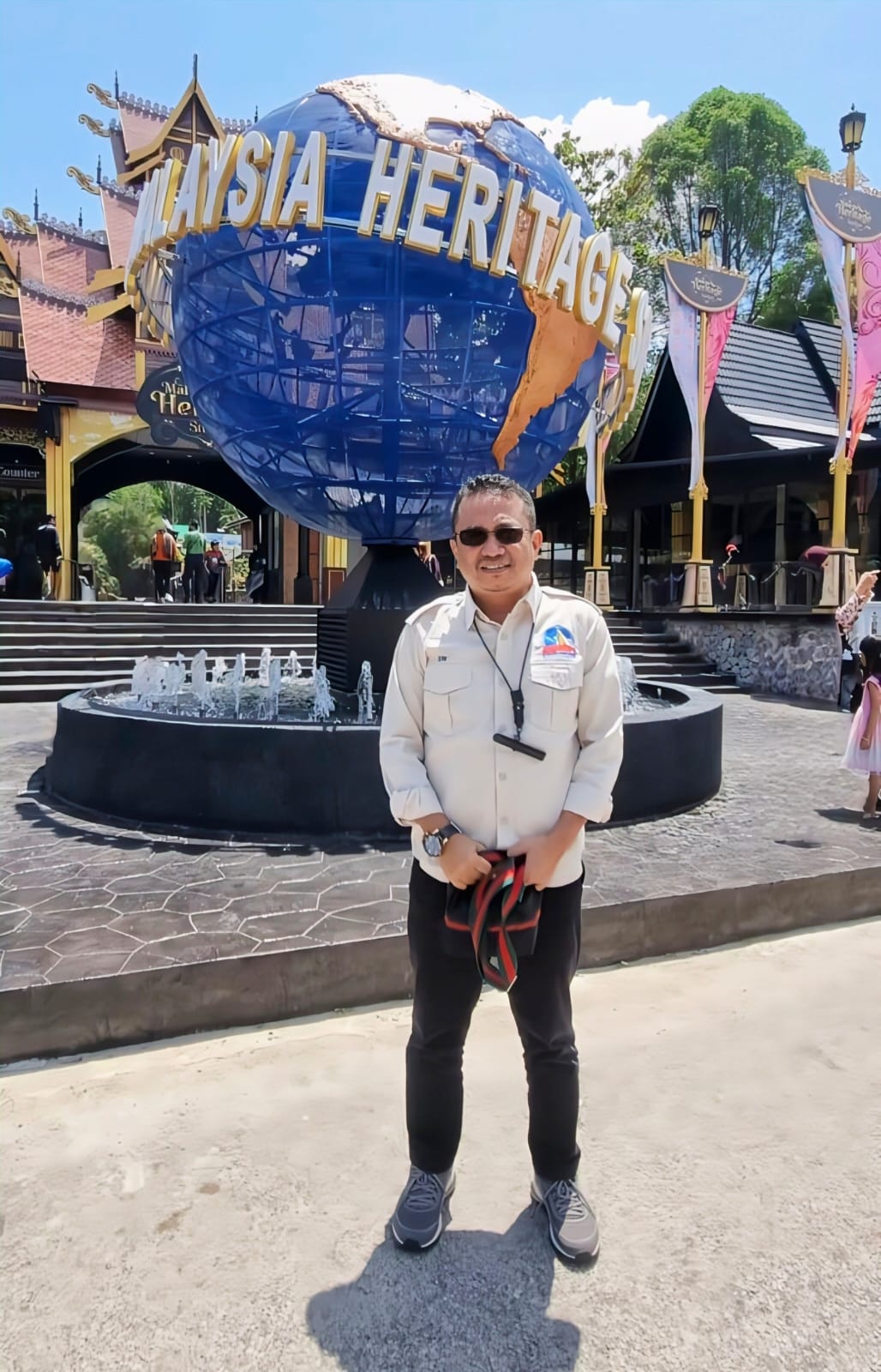 Surya Wijaya, Ketua Dewan Penasehat Asosiasi Pariwisata Bahari Indonesia (Aspabri) sekaligus Direktur Eksekutif Forum Jurnalis Pariwisata (FJP) Kepri.