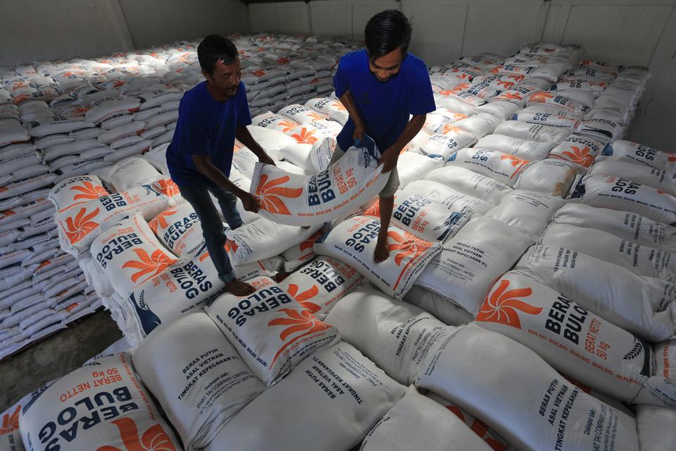 Ilustrasi Beras Bulog