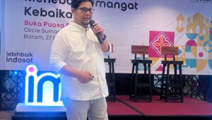 Head of Marketing Communication Central Sumatera Indosat, Yose Rellaunda