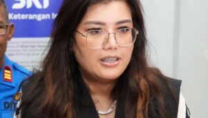 Anggota/Deputi Bidang Pelayanan di BP Batam, Ariastuty Sirait,