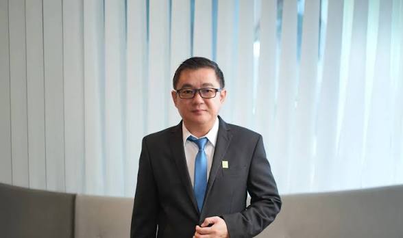 Direktur Utama PT PLN Batam, Kwin Fo